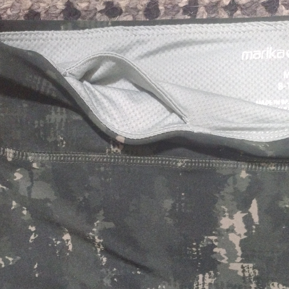 Green Camouflage Leggings - Picture 4 of 5